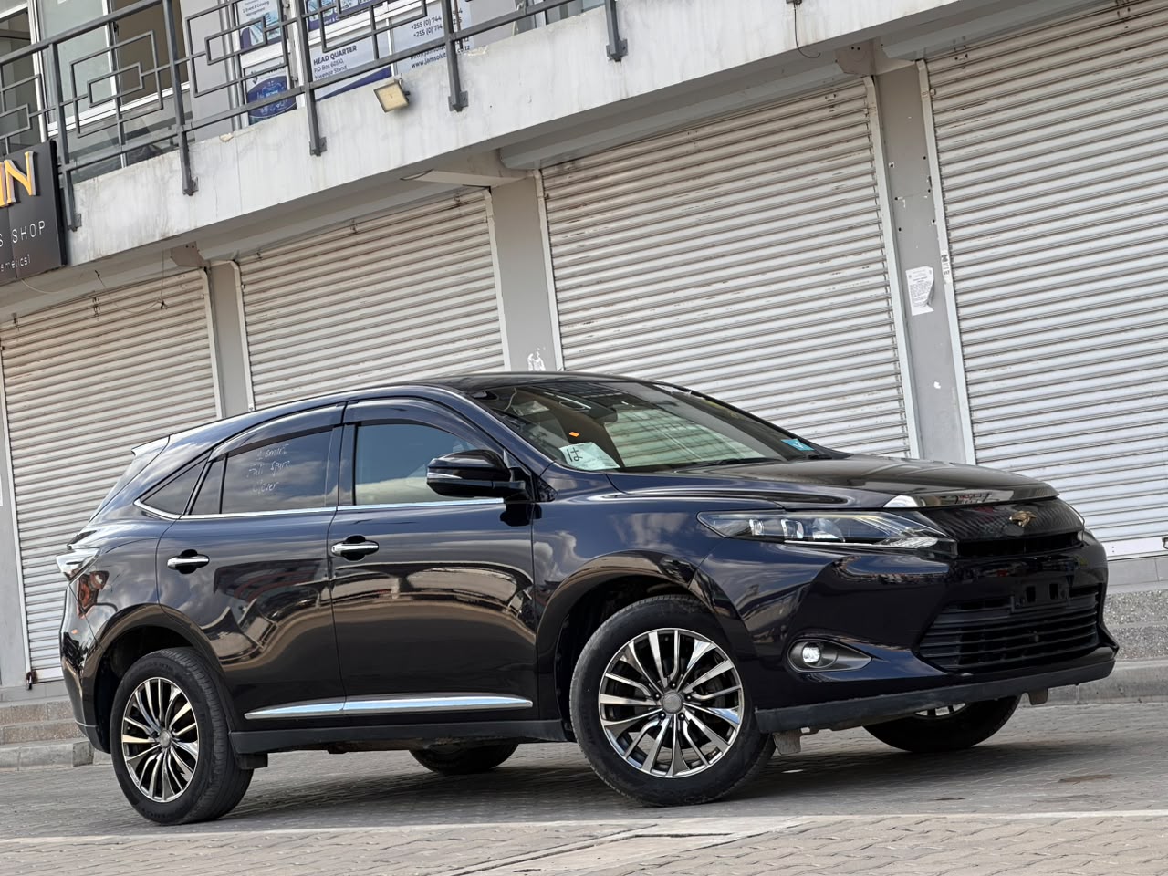 Toyota Harrier Anaconda